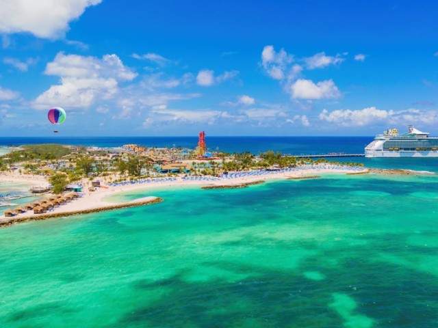 l 180329 aerialpanorama cococay diario